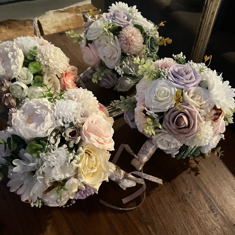 Bridal party floral package, 4 bouquets,2 wrist corsages, 2 boutonnières